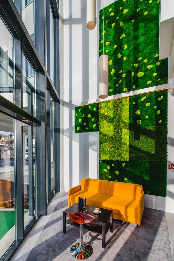 Hotel Garden Hill Velika Gorica Extérieur photo