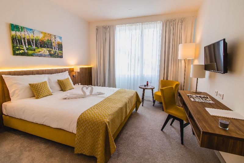 Hotel Garden Hill Velika Gorica Extérieur photo