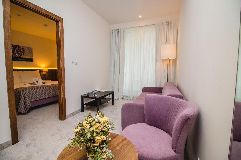 Hotel Garden Hill Velika Gorica Extérieur photo
