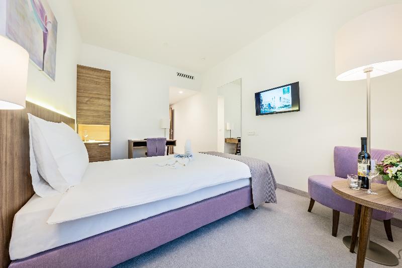 Hotel Garden Hill Velika Gorica Extérieur photo
